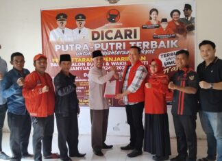 Mantan Kadis PUPR Ardi Arpani Ambil Formulir Bacawabup Banyuasin di PDIP, Siap Dampingi Askolani di Pilkada Mendatang