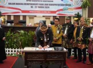 Ketua DPRD Irian Setiawan pimpin HUT Banyuasin ke 22