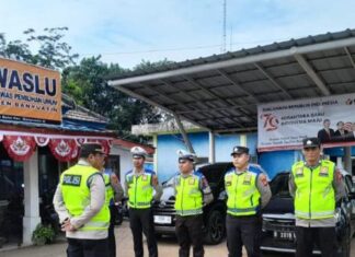 Polres Banyuasin perkuat Pengamanan dikantor Bawaslu jelang pikada 2024