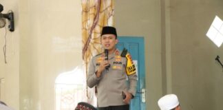 Pererat Tali Silaturahmi, Kapolres Banyuasin Melaksanakan Safari Jum’at Curhat di Masjid Al Hijriyah