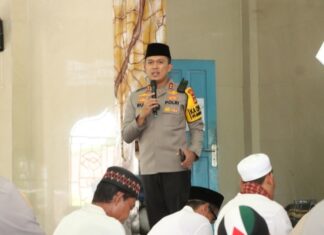 Pererat Tali Silaturahmi, Kapolres Banyuasin Melaksanakan Safari Jum’at Curhat di Masjid Al Hijriyah