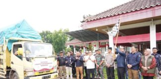 Pemkab dan KPUD Banyuasin Gelar Pelepasan distribusi logistik pilkada 2024 ke 21 kecamatan Banyuasin