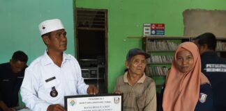 BLT Dana Desa Tahun 2025 di Desa Petaling, Banyuasin, Sukses Disalurkan