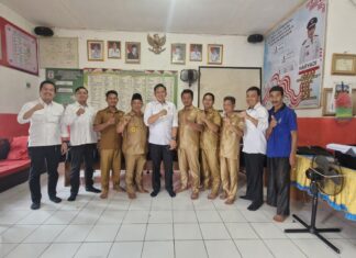 Intelkam Polres Banyuasin Tinjau Dana Desa di Lubuk Saung, Pererat Kemitraan dengan Warga