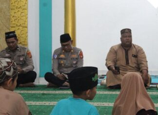 AKP Suwandi Satlantas Polres Banyuasin Gelar Kegiatan Polantas Menyapa Dan Bakti Sosial